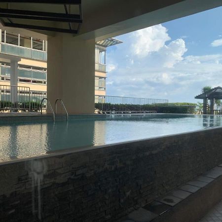 Grand Riviera Suites Comfy Condo Near Us Embassy Manila Bay Roxas Blvd Ermita מנילה מראה חיצוני תמונה