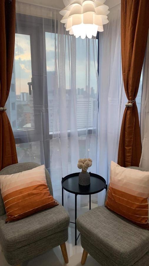 Grand Riviera Suites Comfy Condo Near Us Embassy Manila Bay Roxas Blvd Ermita מנילה מראה חיצוני תמונה