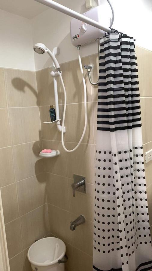 Grand Riviera Suites Comfy Condo Near Us Embassy Manila Bay Roxas Blvd Ermita מנילה מראה חיצוני תמונה