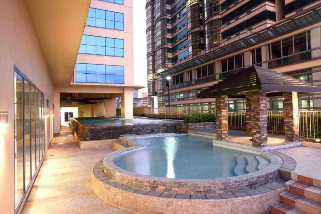 Grand Riviera Suites Comfy Condo Near Us Embassy Manila Bay Roxas Blvd Ermita מנילה מראה חיצוני תמונה